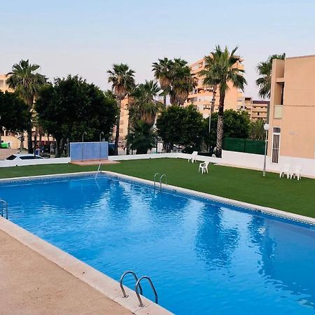 Holiday With A Sea View Торевиеха Екстериор снимка