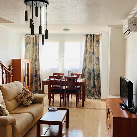 Holiday With A Sea View Торевиеха Екстериор снимка